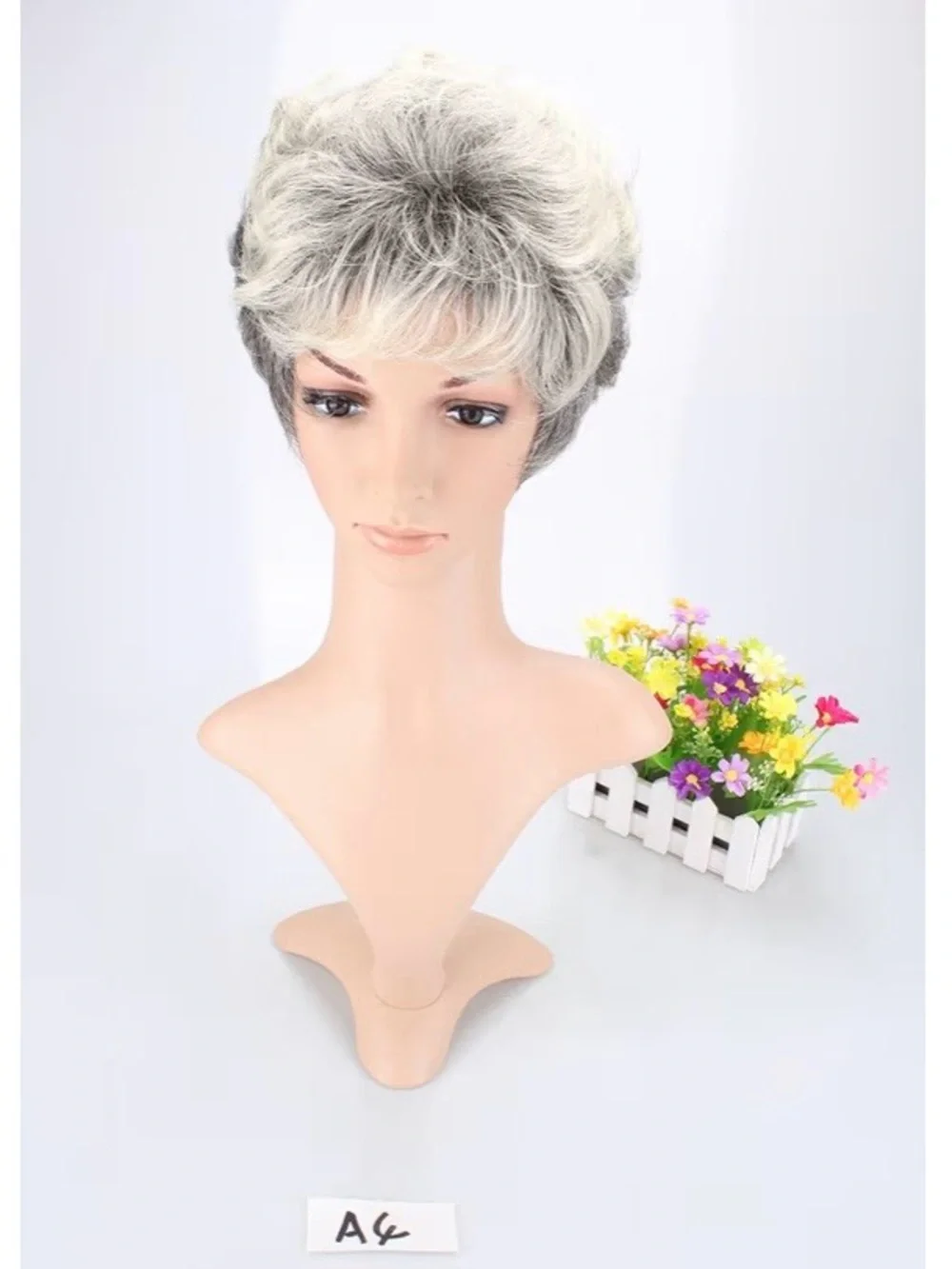 Liz Wig Short Wavy Mum Cosplay Wig (Dark Grey w/Medium Silver)